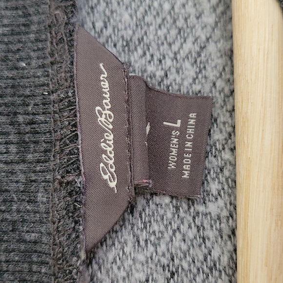 Eddie Bauer Blue, Gray, and Maroon Cropped Sweatshirt. - Picture 3 of 3
